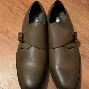 Stylish buckled dress up shoes